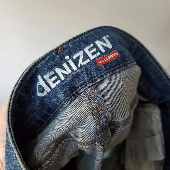 Denizen from Levi's Double Button Front Jean Shorts - Picture 3 of 7